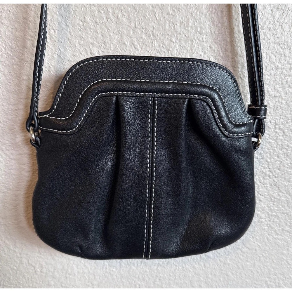 Levenger Carezza On-the-Town Black Leather Pouch Cross Body/Shoulder Bag in EUC‎